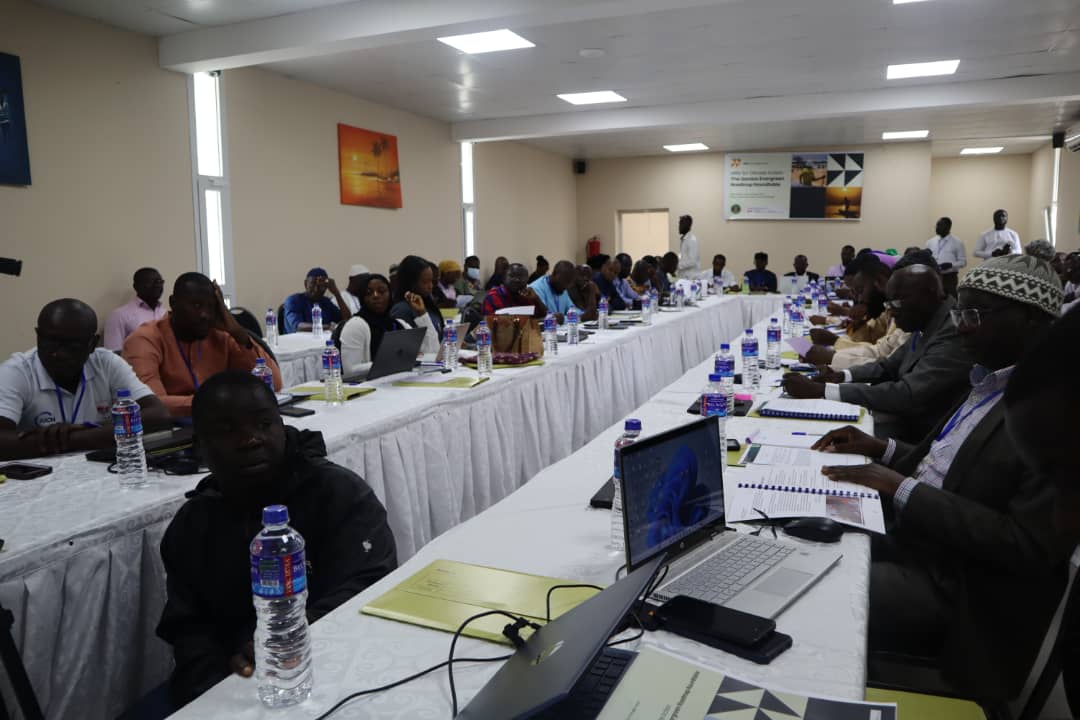 Meccnar_Gambia's tweet photo. It’s a #WorkSunday
#HappeningNow: A 2-day Participatory Round Table Meeting with stakeholders to review the Evergreen Roadmap (MRV) for Climate Action for the Gambia. https://t.co/sKXs1RVazz