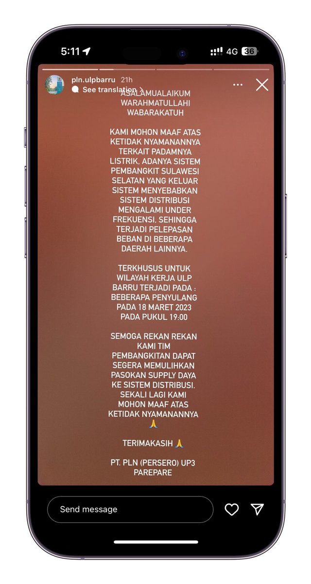 SupirPete2's tweet photo. penyebab pemadaman makassar ##

TERJADINYA KEBAKARAN

Ijin melaporkan pada hari sabtu  tanggal  18 Maret  pukul 19.22 Wita, diarea PLTU Bosowa tepatnya di area Boiler C1 desa punagaya Kec. Bangkala Kab. Jeneponto telah terjadi kebakaran

Kronologis kejadian sbb :

Pada hari sabtu, tanggal 18 maret 2023 sekitar jam 19.22  petugas melihat api diarea compeor batu bara berjalan menuju boiler C1 kemudian petugas segera menginformasikan kejadian tersebut dan segera dilakukan penanganan dan pemadaman api oleh unit Damkar PLTU BOSOWA dan Unit Damkar PLTU Punagaya 
Berselang beberapa saat tim Damkar pemda jeneponto ikut bergabung memadamkan api

Saat ini tim Damkar sebanyak 7 Unit masih berusaha memadamkan sisa api yang masih ada 

- Kerugian belum bisa diperkirakan

*CATATAN:*

1.Terjadinya kebakaran tersebut diduga berasal dari panasnya batu bara yang bergesekan dengan karet compeor yang mengangkut batu bara 

2.Bilamana dalam proses pemadaman tidak dilakukan secara maksimal maka bisa saja titik api akan muncul kembali dan