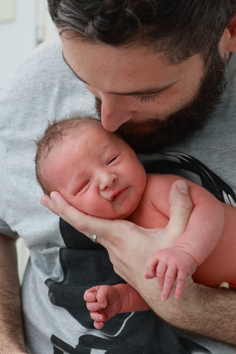 danielmgautier's tweet photo. Felicidades a todos los que son padres y un recuerdo a los que lo fueron.

Primer año que lo celebro con mi pequeñín. https://t.co/piGCX8ZqwU