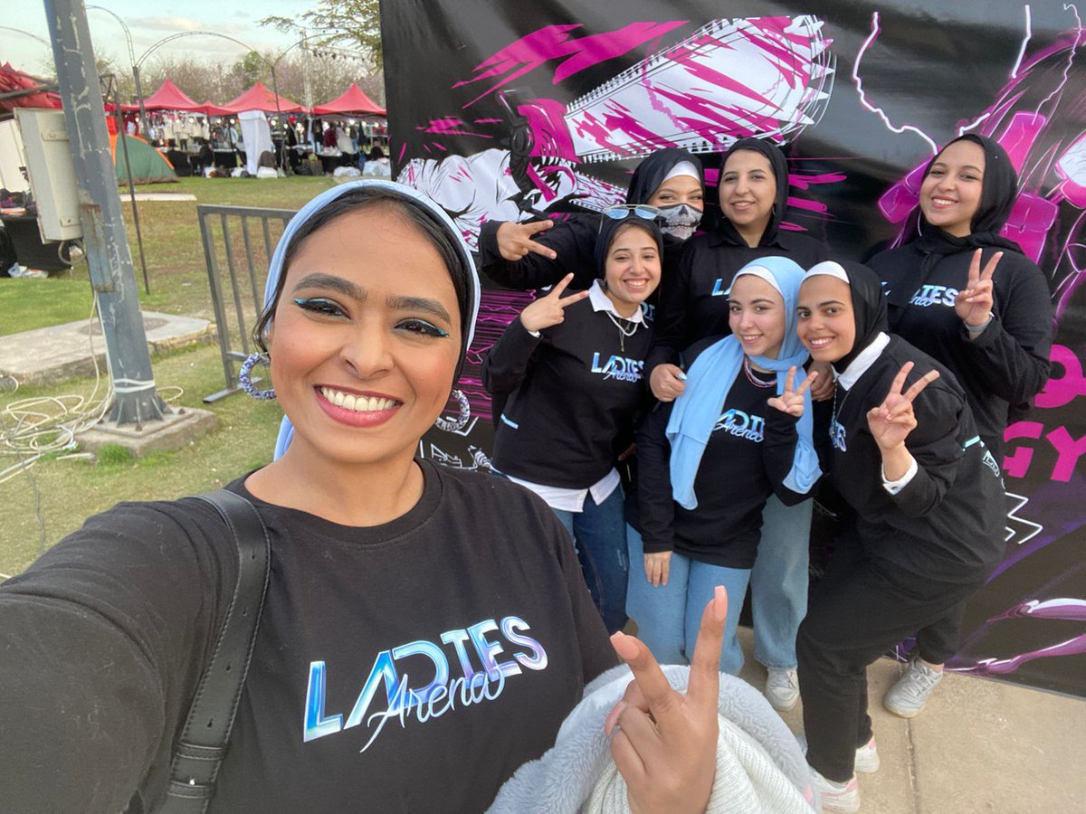 Btatsssssss's tweet photo. #egycon
@LadiessArena
💕💕💕💕💕🤞🏻 https://t.co/79m18WAcOf