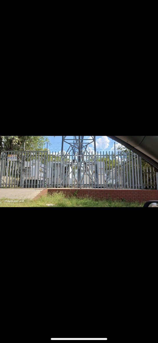 DrnWait's tweet photo. @CityPowerJhb Then explain how nobody is at the site? Notice the time stamp is but a few minutes ago. Stop your lies and just be honest that your maintenance plans are a bunch of shit @carteblanchetv @5FM @ewnupdates @ewnreporter @News24 @SABCNews @Corruption_SA https://t.co/LGykkXgVWg