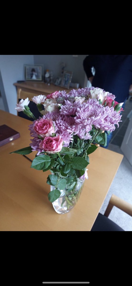 lpatsthefirst's tweet photo. @efloristflowers Yeah… Disappointing doesn’t cover how I feel. Disgusted, ripped off, angry… Getting there. https://t.co/ny4jRWhkAJ