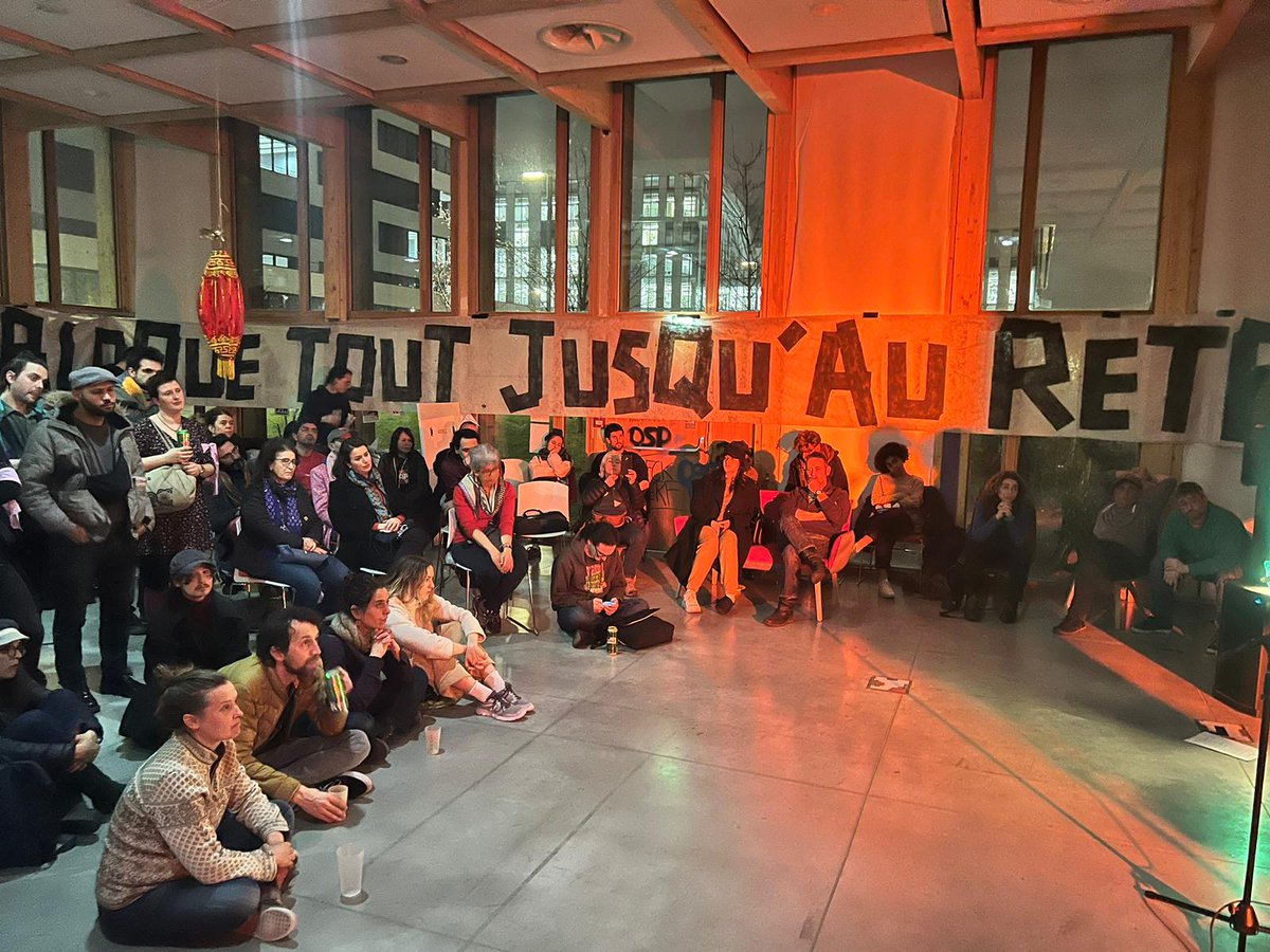 DAVISenlutte's tweet photo. 🎉🎉Merci pour cette fête de la #GreveGenerale 

Bravo aux collègues de Davis, à l'@AGinterpro Saint-Denis, à @acabane_epcc et aux étudiant.e.s de @Condorcet_mob 

💸Plus de 2500€ récolté pour la caisse de gréve
💸280€ de don @CgtRatp 

Et demain, ça continue ✊ #grevedubac https://t.co/EN7R67cdi4