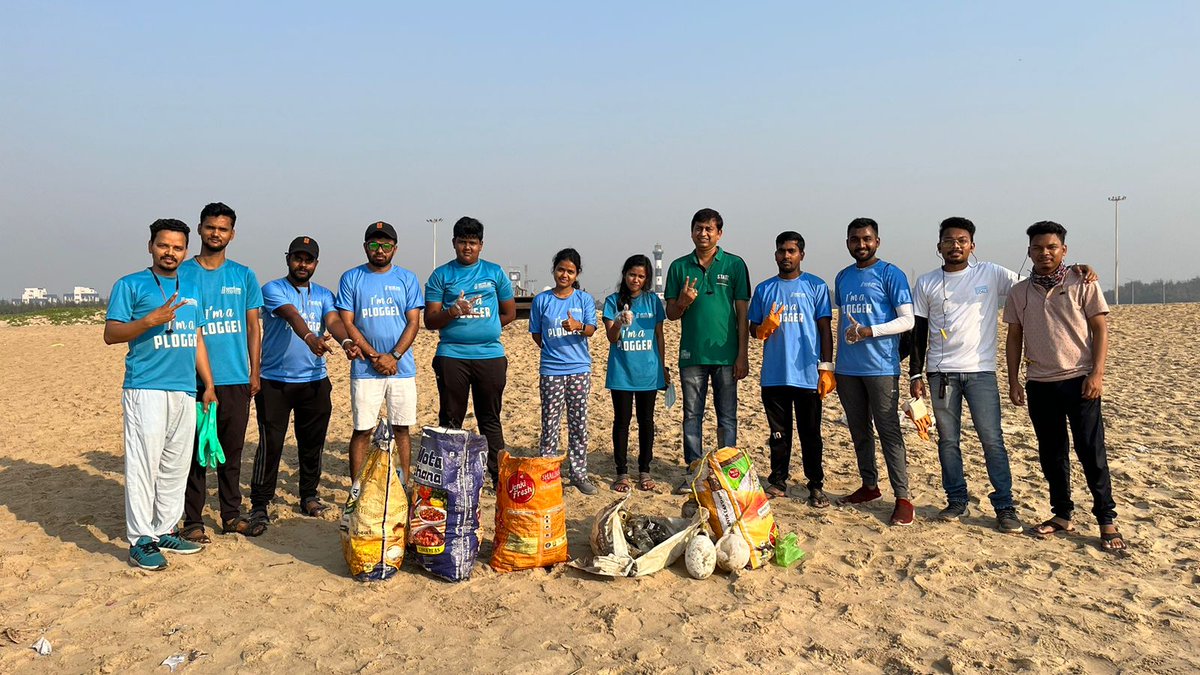 SATTVIC_SOUL's tweet photo. 1/2) Drive No - 358
Plogging at Paradeep Sea Beach, Odisha

@SATTVIC_SOUL steps into for 358th times for the shake of climate action &amp; collected plastic wastes of about 65 kgs.
   
 The greatest threat to our planet is the belief that someone else will save it.🌏

@PradeepJenaIAS https://t.co/QnoyZ2tOPd