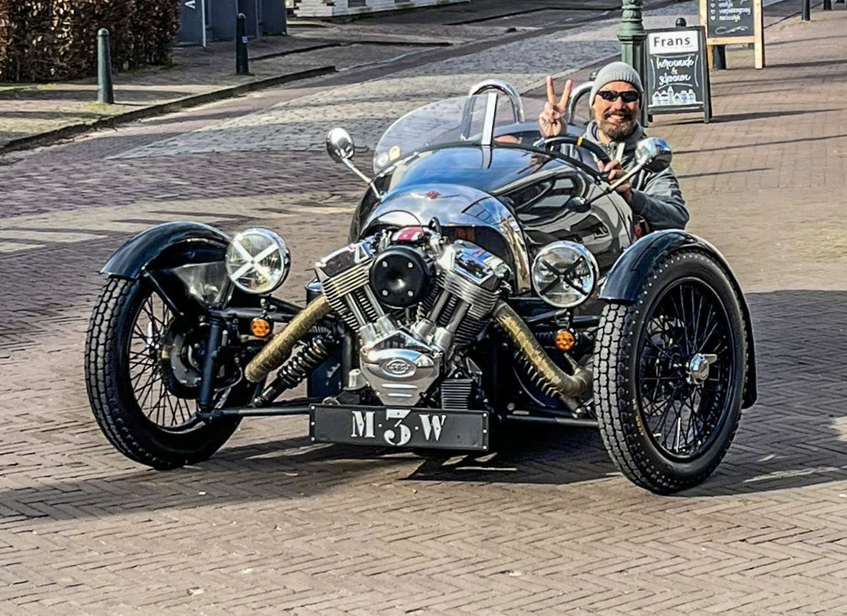 marcelbastiaans's tweet photo. Happy with the Morgan! @morganmotor #morganmotorcompany #morgan3wheeler https://t.co/YtkjxBKqP7 https://t.co/06miXibFw2