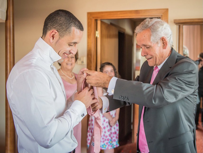 Borja_G2G's tweet photo. Es un orgullo tenerte, eres mi héroe y mi modelo a seguir.
Afortunado de poder presumir que soy el hijo de Luis Guillén.
Gracias por tus consejos, tus opiniones, tus reflexiones y tu tiempo.
FELIZ DIA DEL PADRE
#Orgullodehijo https://t.co/DMEGqGkOhU