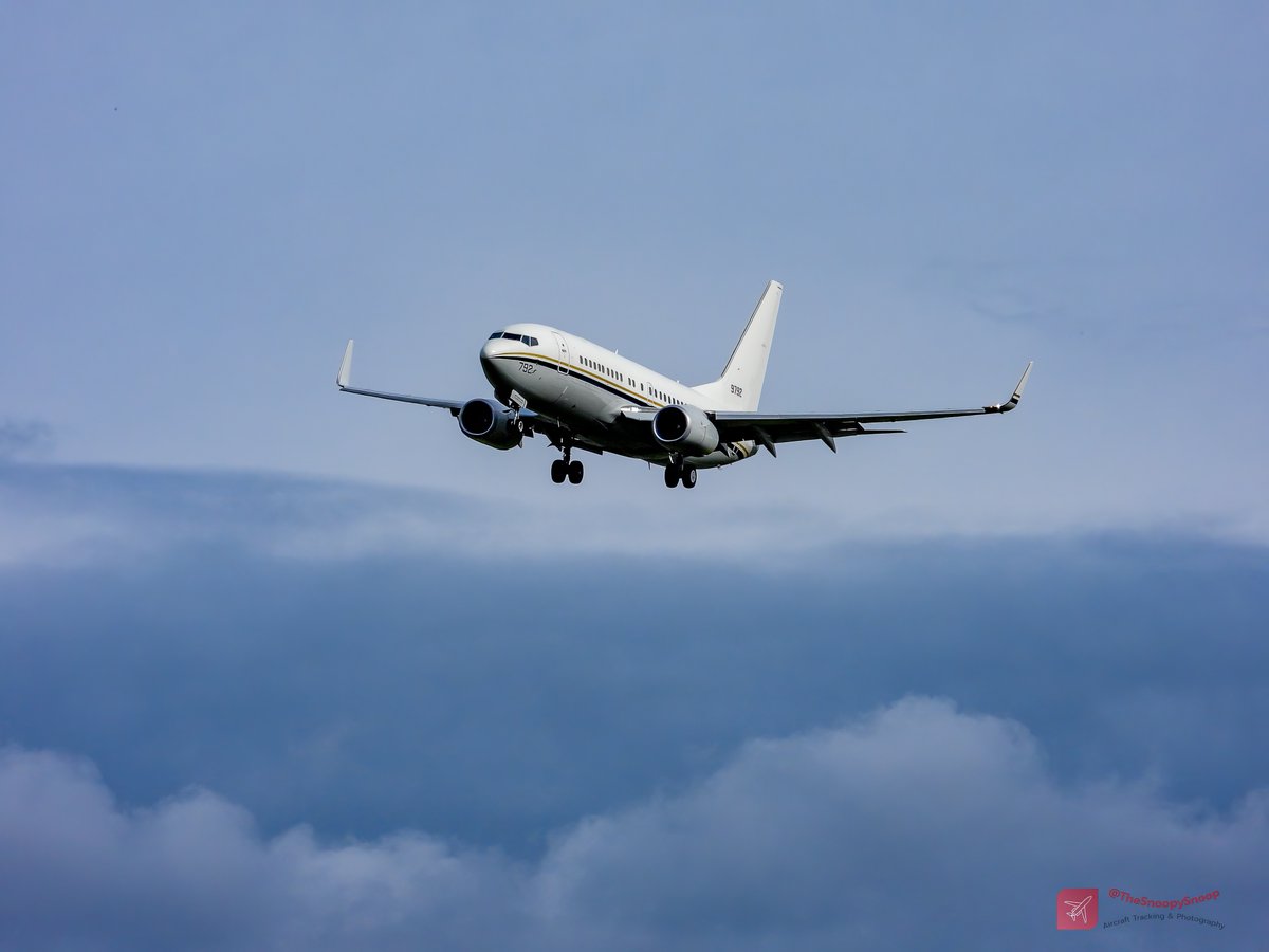 TheSnoopySnoop's tweet photo. #CNV4320 🇺🇸 US Navy
C-40A Clipper #AE638D 169792
Landing @belfastairport from Souda Bay today
#AvGeek #Planespotting #USN #USNavy #logistics https://t.co/miozo4iQap