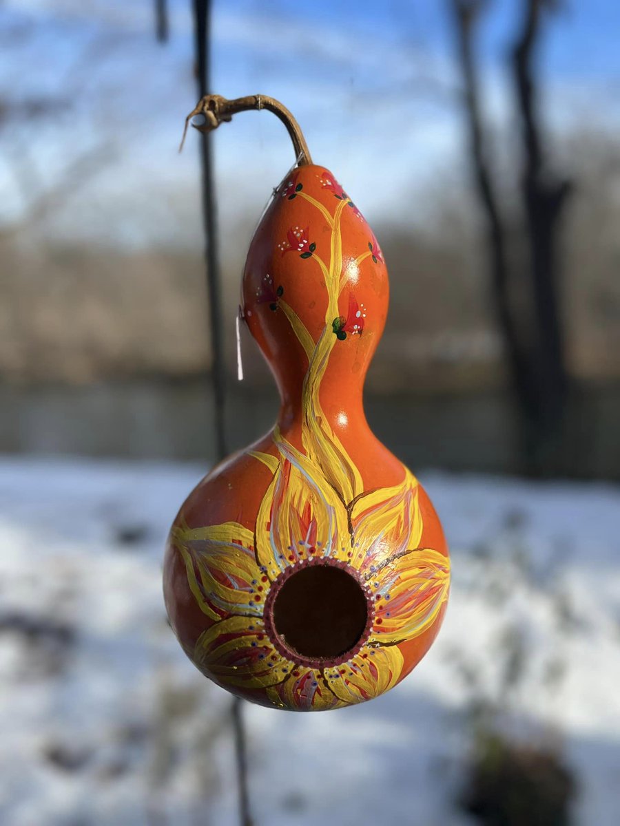 LorieEvents's tweet image. GIFTS FOR MOM, GIFTS FOR MOM!
The Spring Craft Show is April 29th,  come shop 270 booths 9am-3pm at the Kalamazoo County Expo Center. FREE ADMISSION!