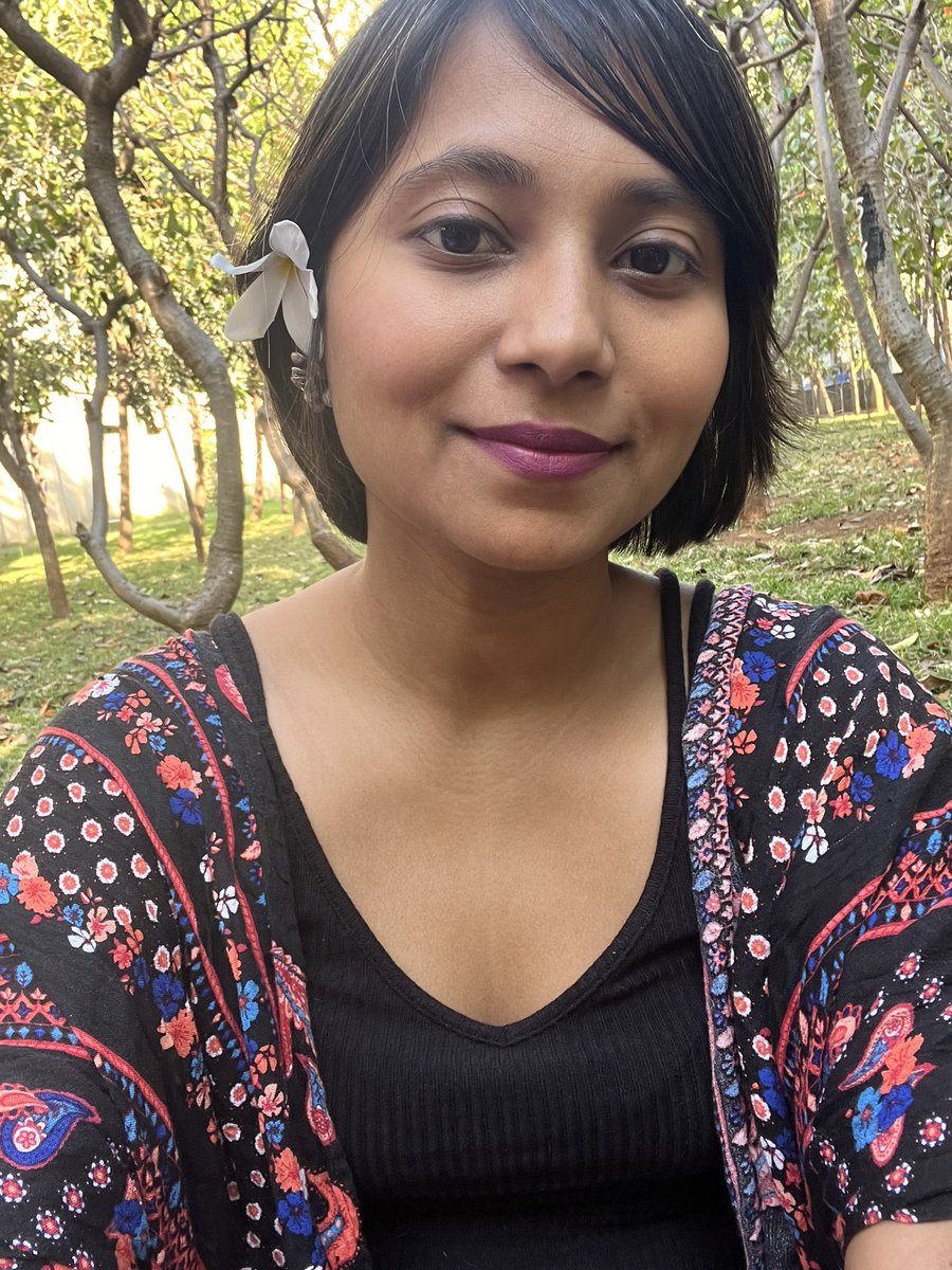 Sritika ♌ tweet media