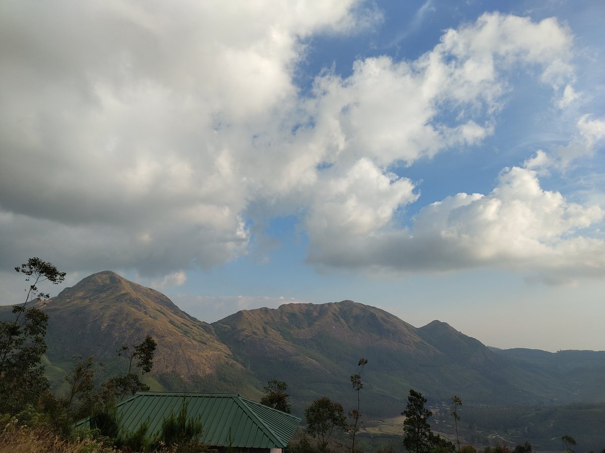 midhunraj647's tweet photo. #WithNothing
Clicks from the south India's second highest peak #Meeshapulimala using @nothing Phone 1
@getpeid @buildingnothing @MeghaVishwanath https://t.co/HsE63quRNx