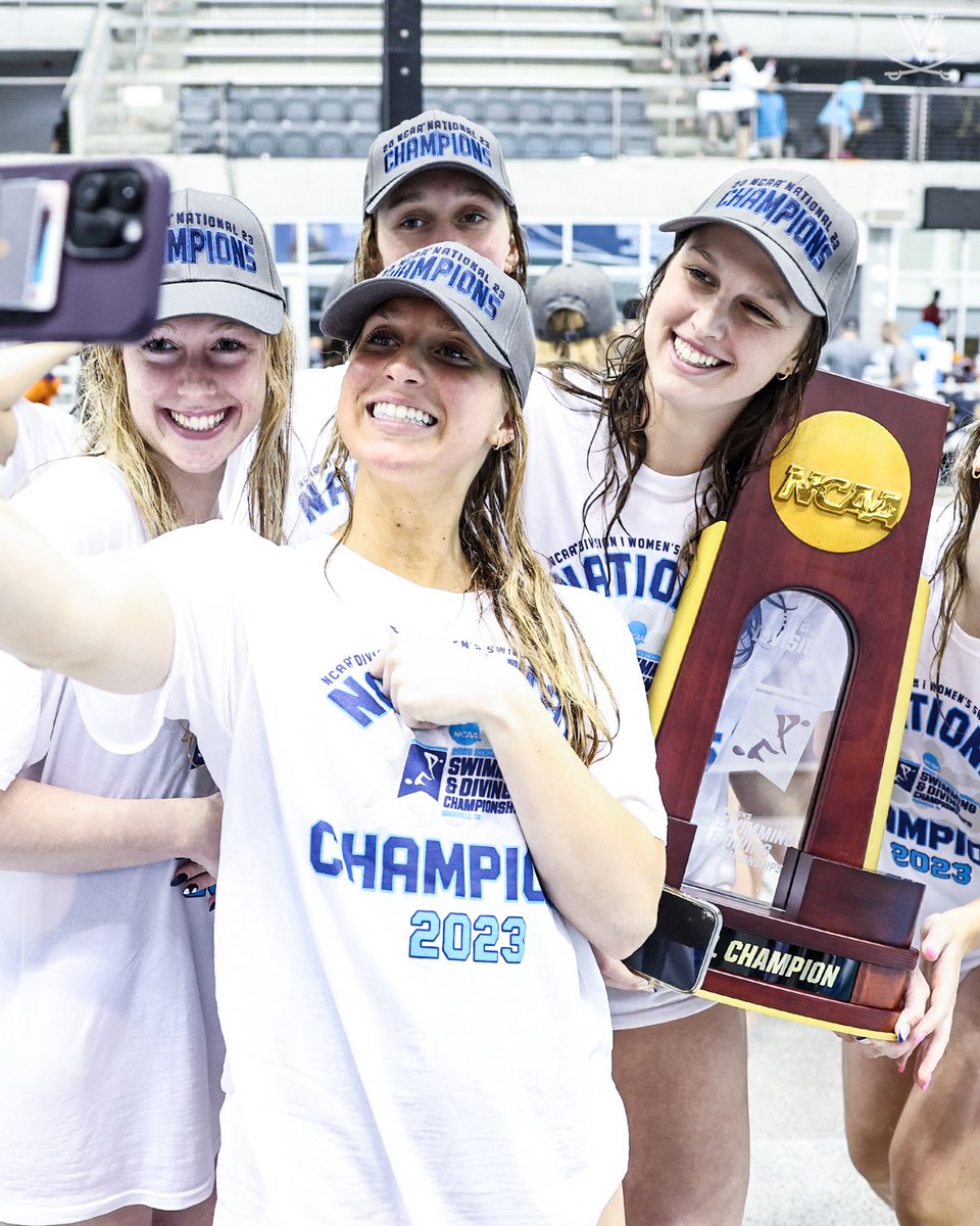 VirginiaSports's tweet photo. 🏆 Woke up as national champions!

🔶⚔️🔷#GoHoos https://t.co/E4D9k3CFWi
