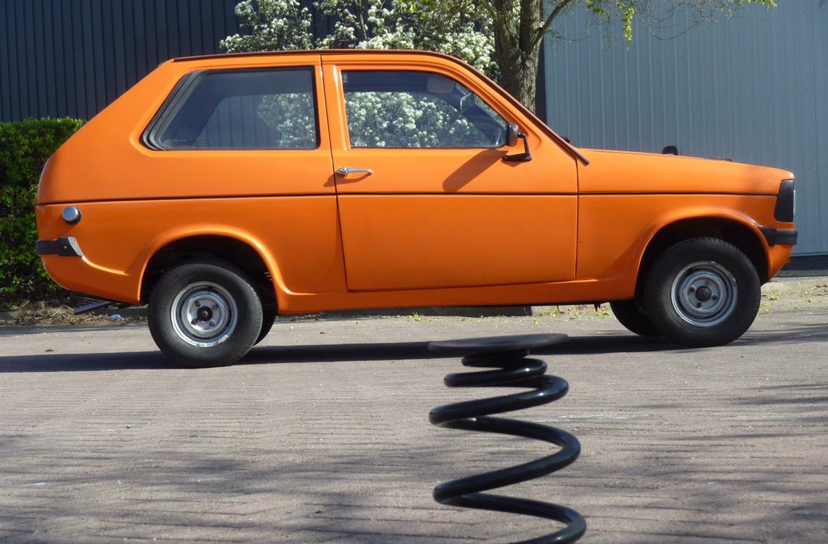 Rockstarscars's tweet photo. The Kings Cross Car Boot needs our help
They're looking for Reliant Robin kitten Rebel Regal for a shoot in London on Tuesday am 21st March 
Happy have more Bond Bug or Scimitars 
They'll have the daughter of designer Tom Karen attending the shoot. pls spread the word pls RT https://t.co/naBWivtWG3