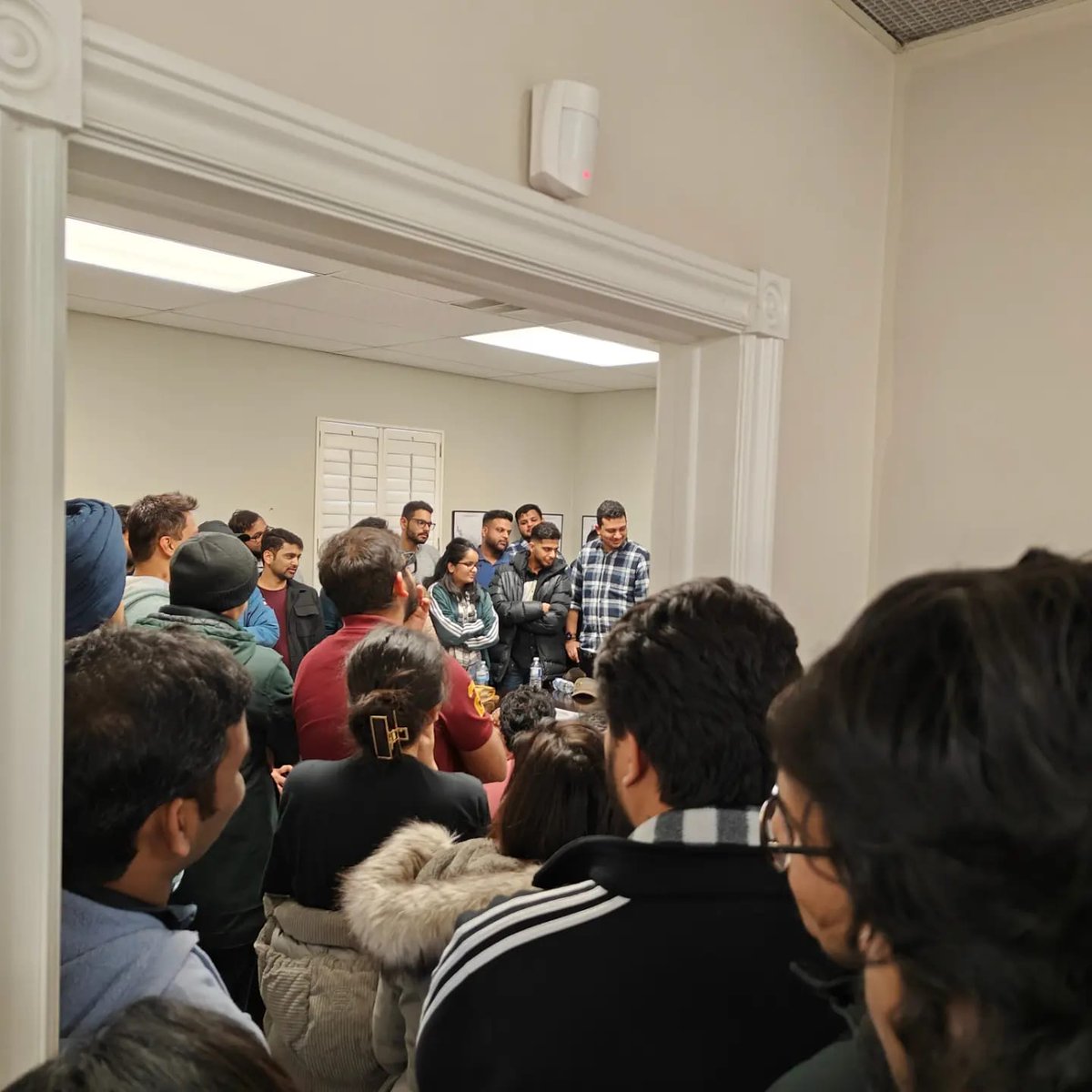 AskKubeir's tweet photo. Thank you!

I was not sure how many of you will come today. But the turnout was overwhelming.

We discussed at length, the current situation in Canada with regards to PR pathway options and future trends. https://t.co/AFTfyV8Q19