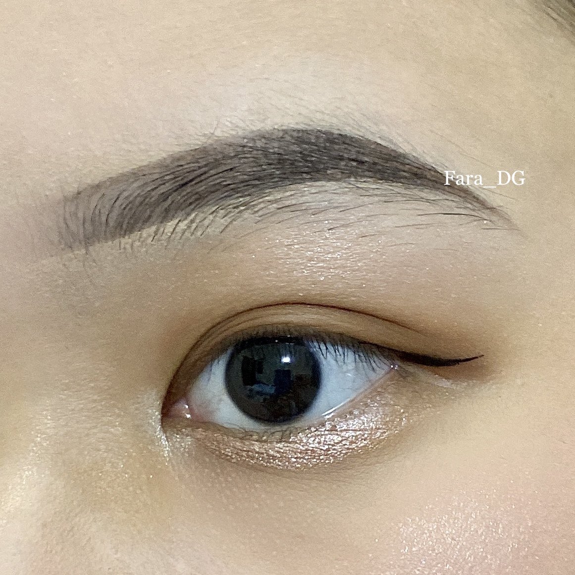 fara_dg's tweet photo. • Akhirnya nemu produk eyebrow yg bisa buat bikin alis satset tapi buagus pol🤩💞

• Beginner &amp; travel friendly🍒

• Paling penting nih produknya ga gampang patah😆👍🏻

[Thread by @fara_dg 🎀]
#tutorialalis #makeupreview #eyebrow https://t.co/EqjXVJk1YF