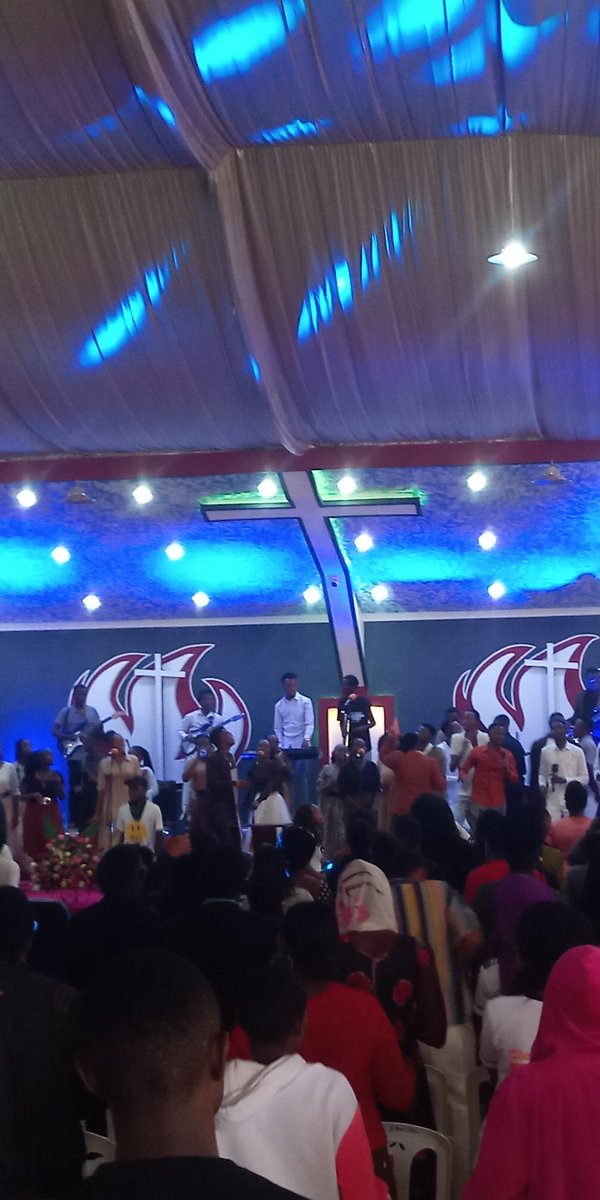 EcidorVicta's tweet photo. Showers of blessings from worship concert https://t.co/Ho2y0gCphx