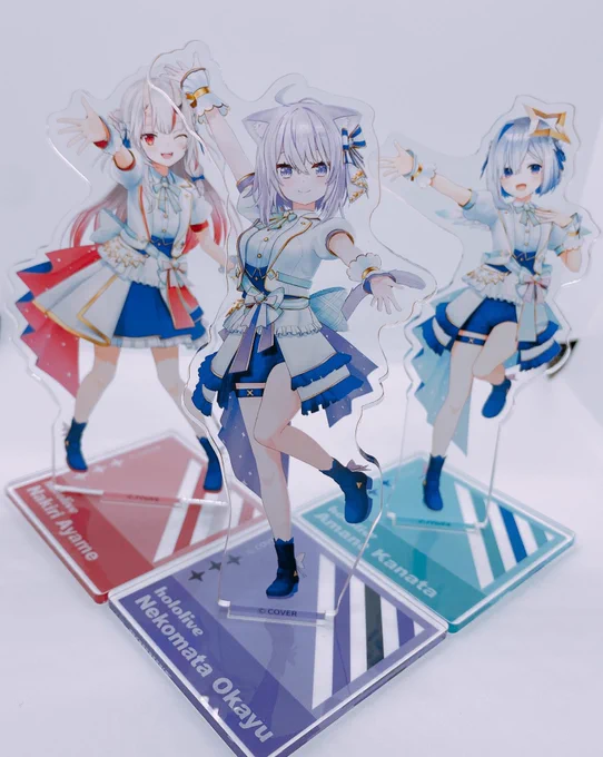 今日の戦利品だけでもツイートさせてください...!グッズ受け取れただけでもありがたいですね みんな最高にかわいい 