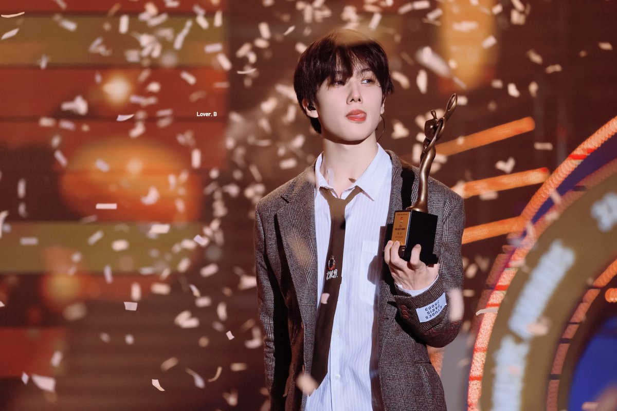 loverboy_JS25's tweet image. 220119 서울가요대상 지성 HQ

-
#지성 #JISUNG #チソン #NCT #NCTDREAM
#엔시티드림