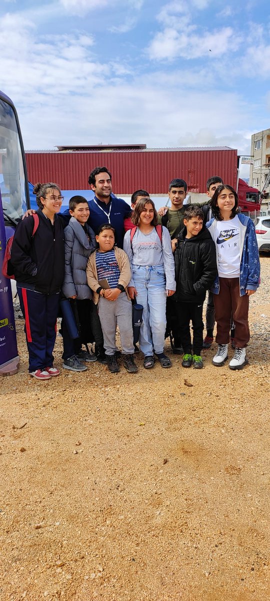 Gülüşünüz yeter çocuklar.