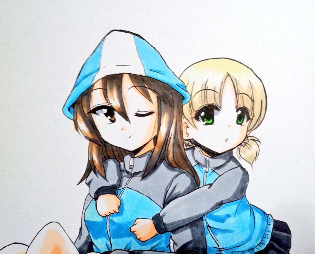 アキ(ガルパン) ,ミカ(ガルパン) 「ミカ&アキちゃん。アキちゃんの髪の色が薄いクリーム難しいー 」|🌸神原みずきのイラスト