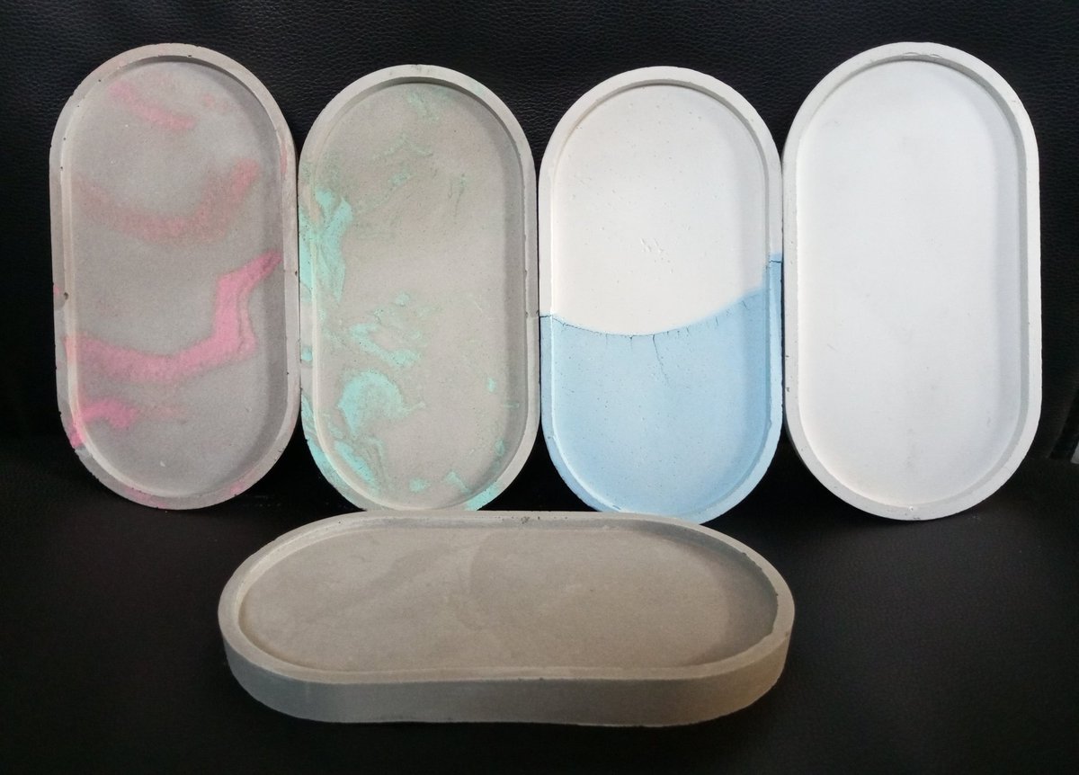 craftsyke's tweet photo. Concrete oval/pill-shaped trays
Ksh 450 each

Catalog 🔗 in bio
Countywide delivery 

#gainwiththeepluto #gainwithxtiandela #gainwithmugweru #concreteholders #concretedecor #concreteplanter #handmadegifts #handcraftedinkenya  #homedecor  #kenyandecor #succulents #pots #kenyan https://t.co/rNUCKH7Oiv