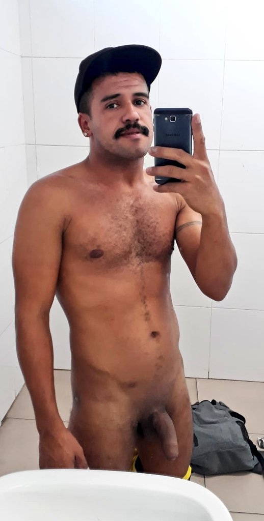 Depois de um tempo sumido veio desejar um ótimo domingo a todos...