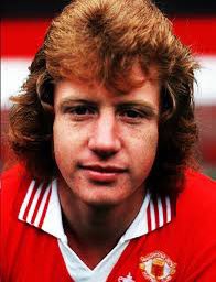 Jimmy Nicholl kit today! Born in Hamilton, Ontario 🇨🇦 (30 mins from Niagara), <a href="/CanadaSoccerEN/">Canada Soccer</a> half of fame member, and 1977 FA Cup winner! <a href="/AndyMitten/">Andy Mitten</a> <a href="/ManUtd/">Manchester United</a> <a href="/MUSC_Canada/">MUSC Canada</a> <a href="/WarwickRoadWalk/">Walking Down The Warwick Road</a>