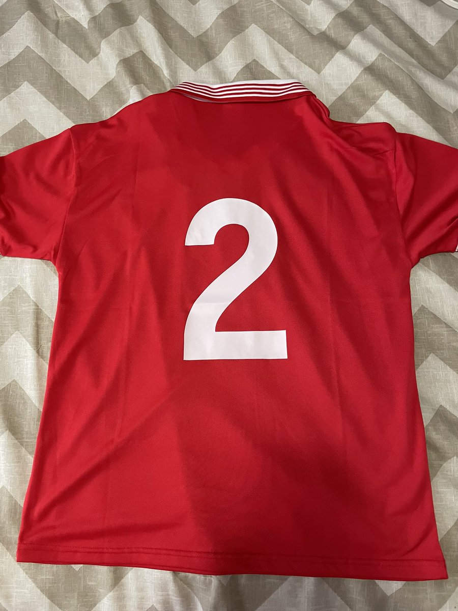 NiagaraMUFC's tweet photo. Jimmy Nicholl kit today! Born in Hamilton, Ontario 🇨🇦 (30 mins from Niagara), @CanadaSoccerEN half of fame member, and 1977 FA Cup winner! @AndyMitten @ManUtd @MUSC_Canada @WarwickRoadWalk https://t.co/mpdxfiPoI8