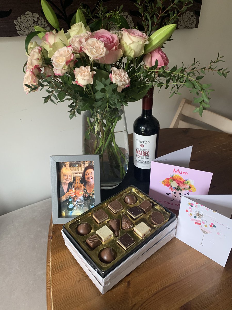 Whilst I do feel sad today as missing mum I feel happy and proud to be a mum too 💜

Lovely flowers, cards, chocs and a bottle of wine from my boys - well men - but they will always be my boys!!

Happy Mothers Day in Heaven Mum 💜💔