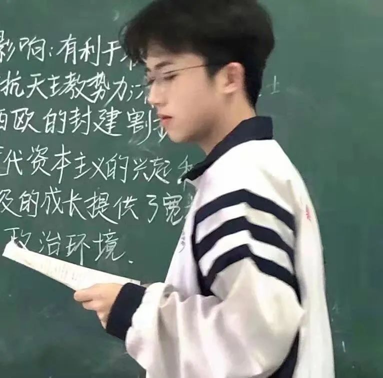 N01_15's tweet photo. 情侣头像 #couple #Avatar ❗最后更一期，管理员要开学啦❗ https://t.co/hVN82BslCL