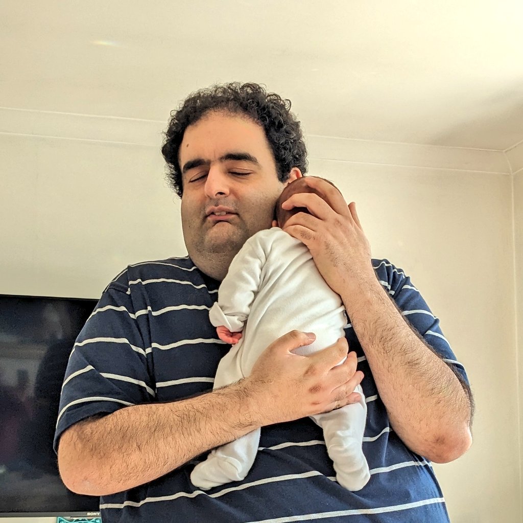 Dr. Farbod MBBCh FRCEM tweet media