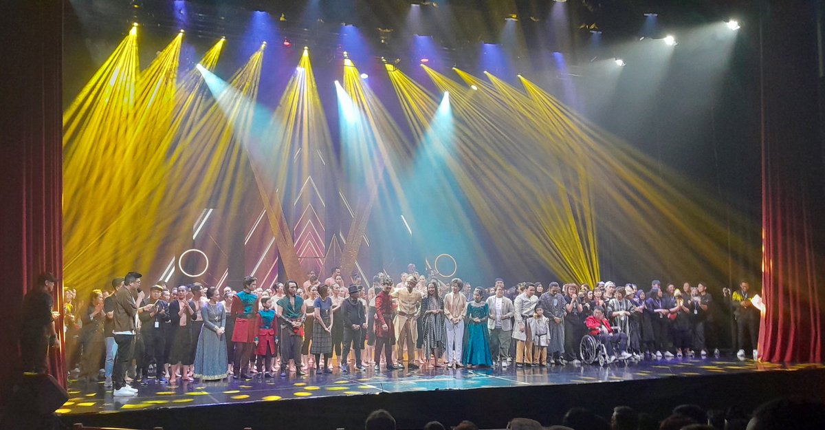 danieldokter's tweet photo. Congrats, pak produser @alimsudio dan seluruh tim @EKIdanceCompany! Beneran dahsyat dan spektakuler iini #MusikalKenDedes!!!

@araajisiwi @nalamrytha @fatihunru plus @uliherdi and all the cast, too! Kalian keren! https://t.co/nK3IKdDV92