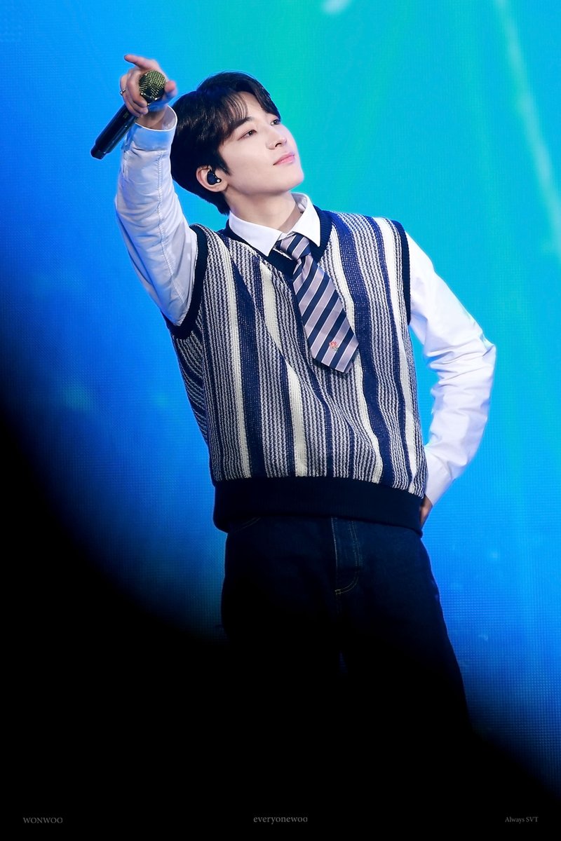 v_everyonewoo_v's tweet photo. 230310-12
#세븐틴 in #캐럿랜드 #원우 https://t.co/xDPrb3KubY