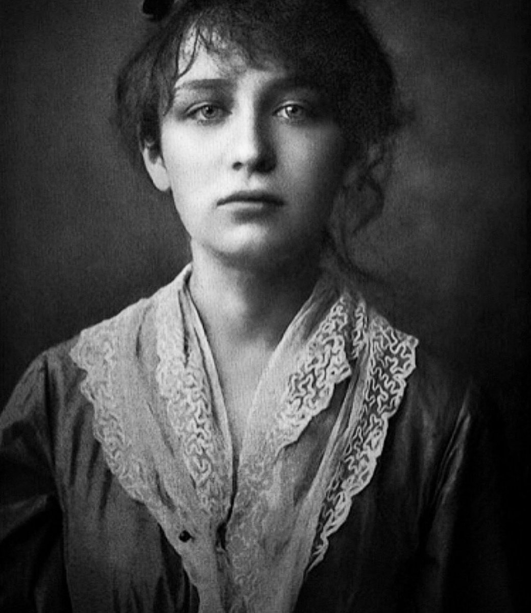 LaurentDelahous's tweet image. #CamilleClaudel @13h15 ✨