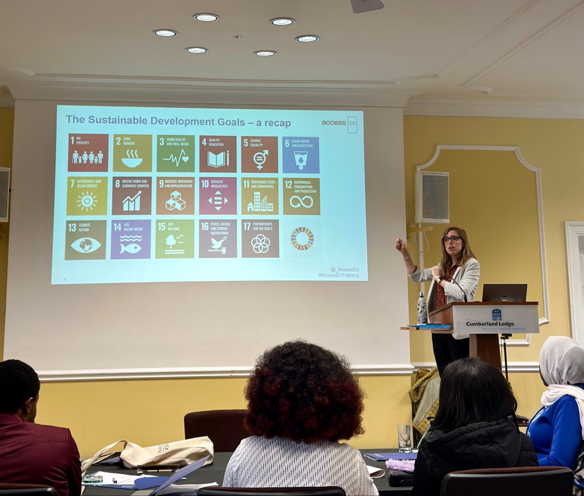 commschols's tweet photo. The rooms @CumberlandLodge have been buzzing this weekend with #LeadersInDevelopment at the #MaximiseYourImpact residential! A big thank you to @_AccessEd for leading a session on integrating #SDGs into research & practice this morning. https://t.co/vH5sVI8sx4