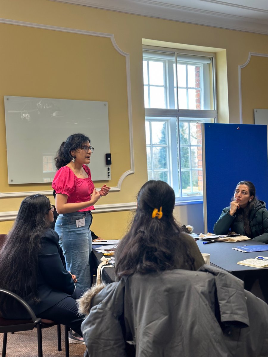 commschols's tweet photo. The rooms @CumberlandLodge have been buzzing this weekend with #LeadersInDevelopment at the #MaximiseYourImpact residential! A big thank you to @_AccessEd for leading a session on integrating #SDGs into research & practice this morning. https://t.co/vH5sVI8sx4