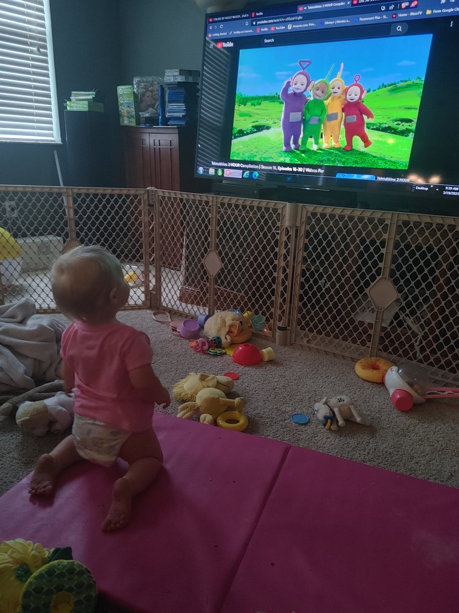 Lizzy15xo on Twitter "My baby loves Teletubbies lol... So cute"
