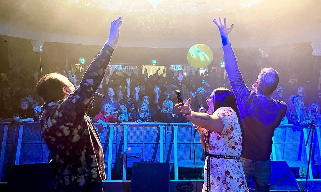 SCOTLAND YOU BEAUTY!!! 🏴󠁧󠁢󠁳󠁣󠁴󠁿 <a href="/stlukesglasgow/">Saint Luke's</a> <a href="/singakaraoke/">Singa</a> <a href="/InsideOutTalent/">Inside Out Talent</a>  #barrioke #shaunwilliamson