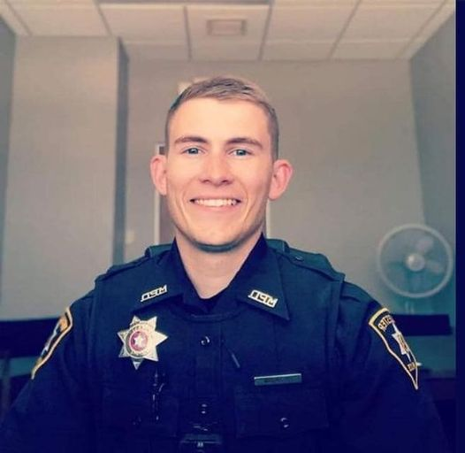 OnPatrolK9's tweet photo. McAlester Police asking for a miracle for injured officer
🙏Prayers for Officer Joseph Barlow, in critical condition after a head-on collision 
https://t.co/odtQwDRDlJ 
#ThinBlueLine #K9 #dog #police #WaronDrugs #dogsoftwitter #OPLive #OnPatrolLive https://t.co/OAGihn0gHo