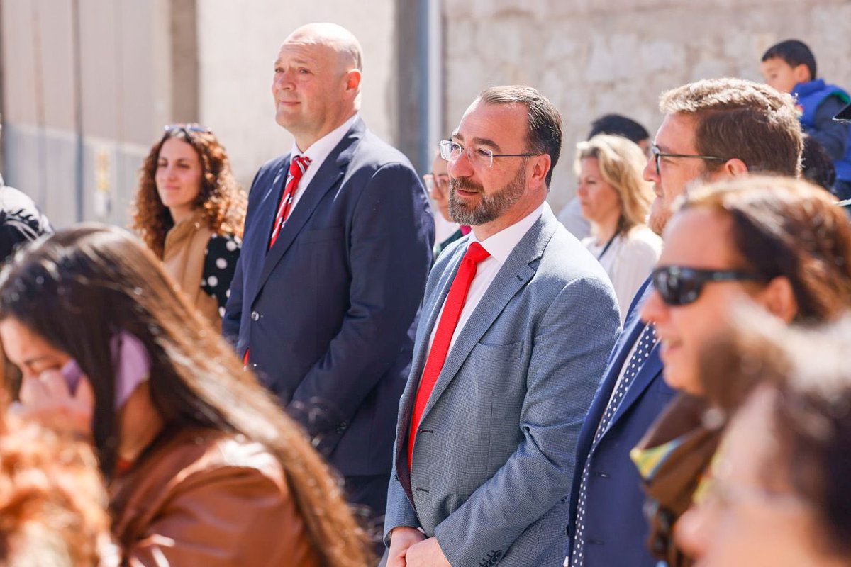 🔔⛪️ Hoy hemos estado en la celebración del #DíaDeSanJosé en la parroquia #SanJosé #ColmenarViejo

🚶🏻En la actividad programada de sus Fiestas Parroquiales, hemos participado en una procesión amenizada por el Grupo Dulzaineros locales #AiresCastellanos 🎶

🤩 ¡Felices fiestas! 🤩