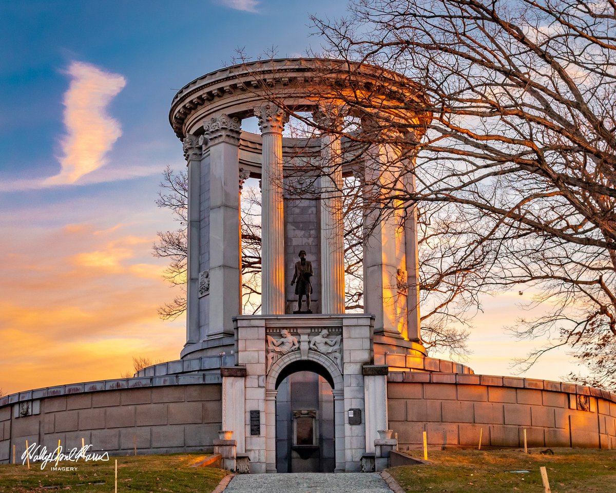 sumilex's tweet image. ᕼᗩᑭᑭY ᔕᑌᑎᔕET ᔕᑌᑎᗪᗩY!
hollyapril-harris.pixels.com/featured/jeffe…

#explorepa #photography #photooftheday #photo #Sunset #sunsetphotos #monument #goldenhourphotograhy #goldenhour #sunsetsunday #photographer