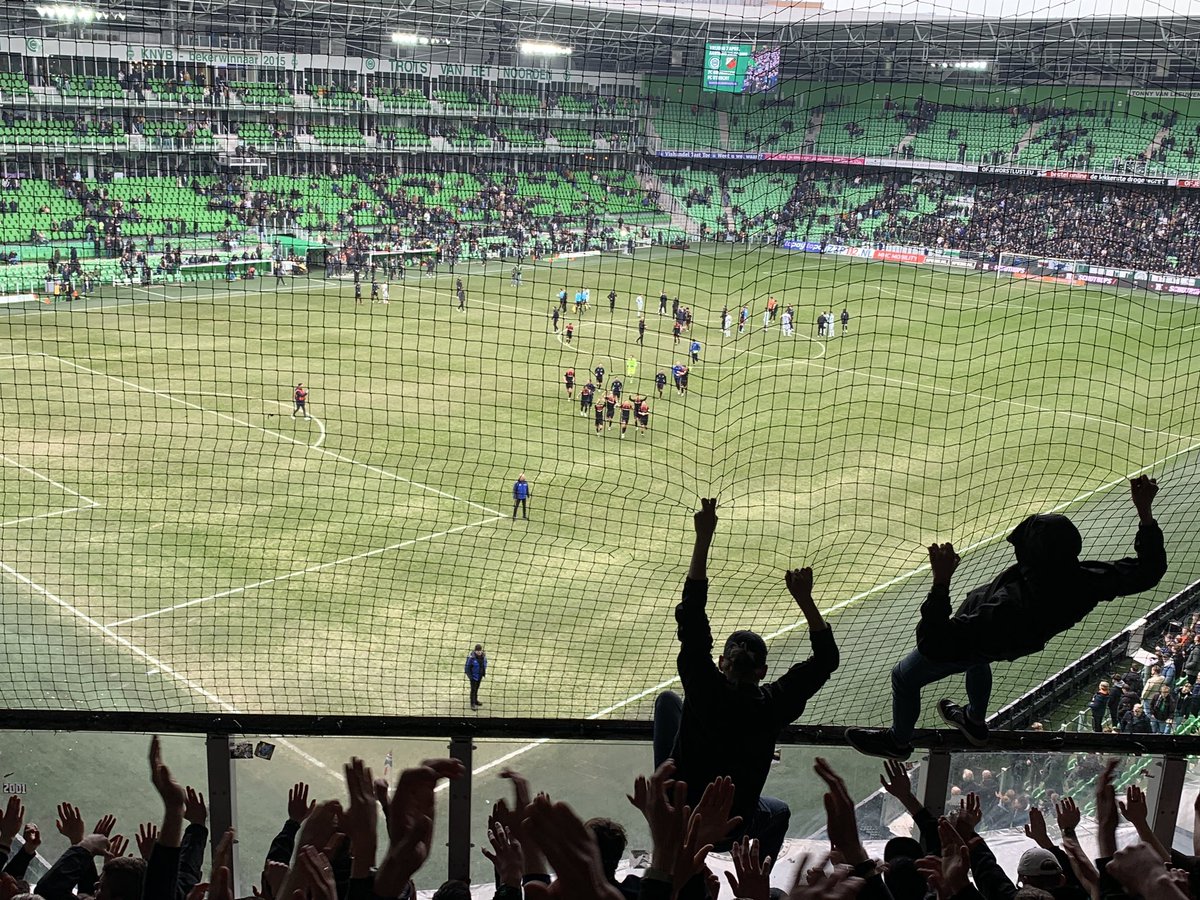 HielkeSCH's tweet photo. Twee keer winst in de echte derby, twee keer winst in de reservederby! Trots fan Fryslân, Trots van het Noorden! 🔵⚪️❤️

Benieuwd hoeveel seizoenen we hier nog van kunnen nagenieten! 

#grohee #awaydays https://t.co/L3loaHJpoq