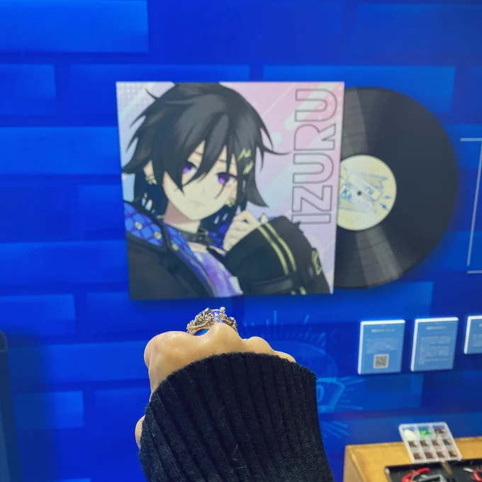 エキスポ!めちゃくちゃ楽しかった〜!!遊び倒しました フードもドリンクも美味しくいただきました 1枚目はイヅル三連単です 友達たくさん 嬉しい限りでした 来年も行きた〜い #奏手イヅル #ひろがるホロライブ 