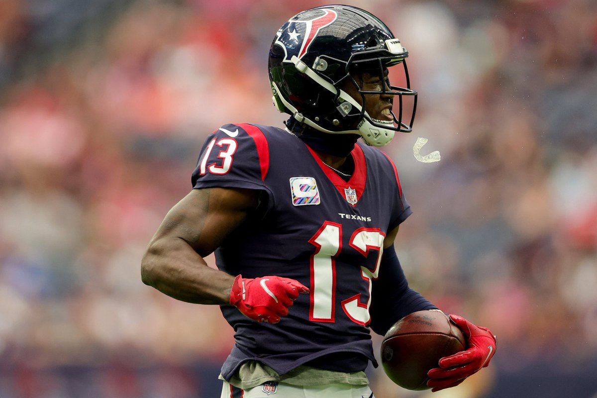 NFL_Stats's tweet photo. Brandin Cooks has now been traded 4 times.

NO ➡️ NE 
• 4th + Cooks for a 1st + 3rd

NE ➡️ LAR
• 4th + Cooks for a 1st + 6th

LAR ➡️ HOU
• 4th + Cooks for a 2nd

HOU ➡️ DAL
• Cooks for a 5th + 6th https://t.co/KNjMjMECvl