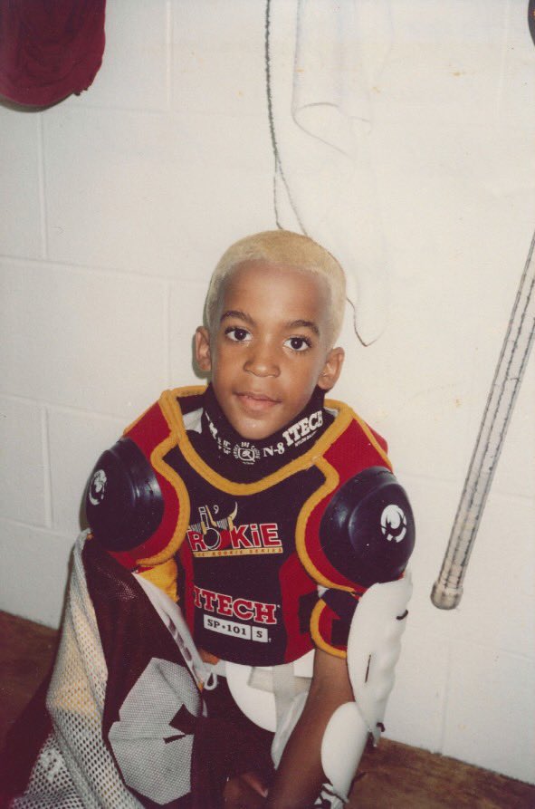 steelershockey's tweet image. 🍊🏒

Right Sheffield! Here we go!

Guess this player and he has agreed if this post get 500 LIKES he will bring back the blonde hair before the season is out!

#RetroWeekend