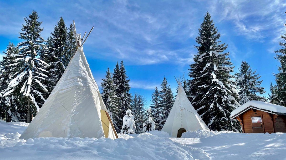 Skizeen's tweet photo. Come &amp; enjoy some VERY special Ski offers for Easter Holidays 2023 #EasterSki # Easterholidays #LFDLV # Ski23 - https://t.co/C7Ue6jPMH8 https://t.co/hOkBfDxX7l