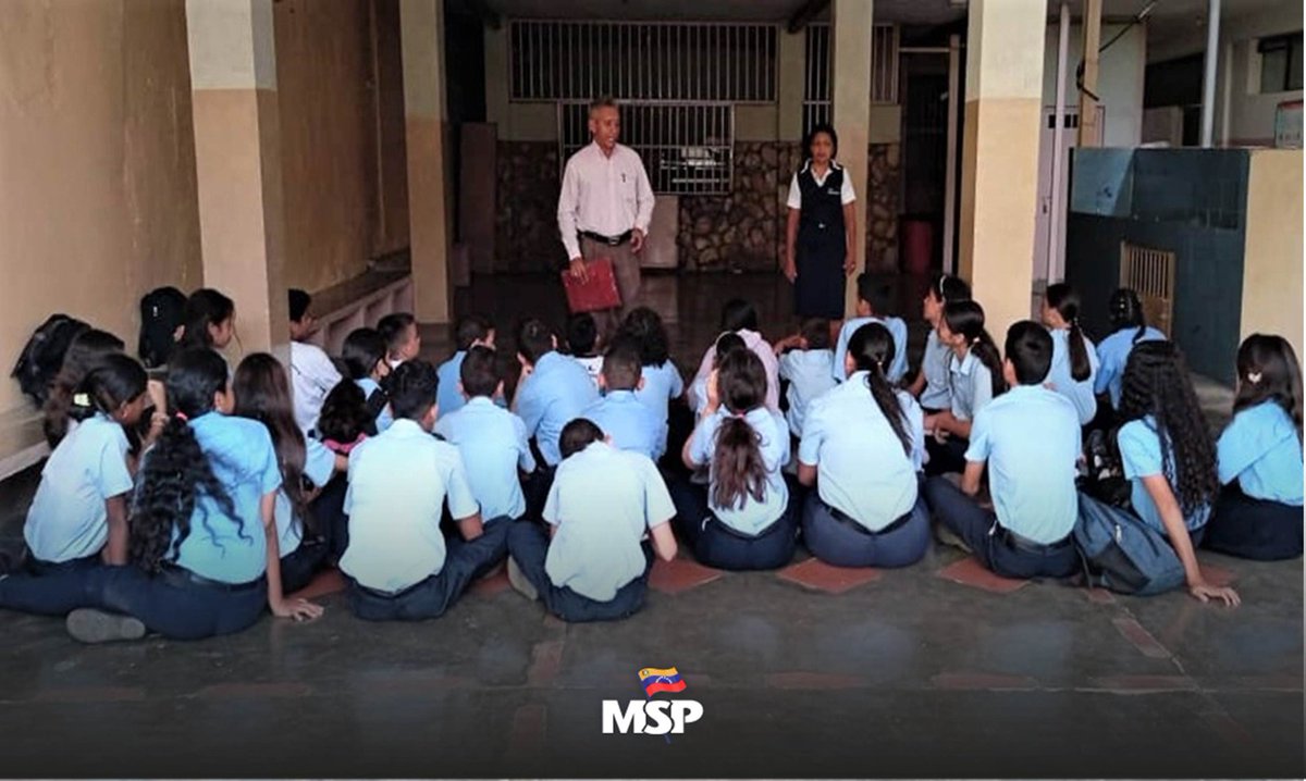 mppsp_vzla's tweet photo. #SabíasQue 📎 El Ministerio para el Servicio Penitenciario cuenta con Entidades de Formación Socioeducativas #EFSE en el territorio nacional, encargadas de realizar jornadas para la prevención del delito.

#19Mar 
#ManoDuraContraLosCorruptos https://t.co/Q4rCmrmVOQ