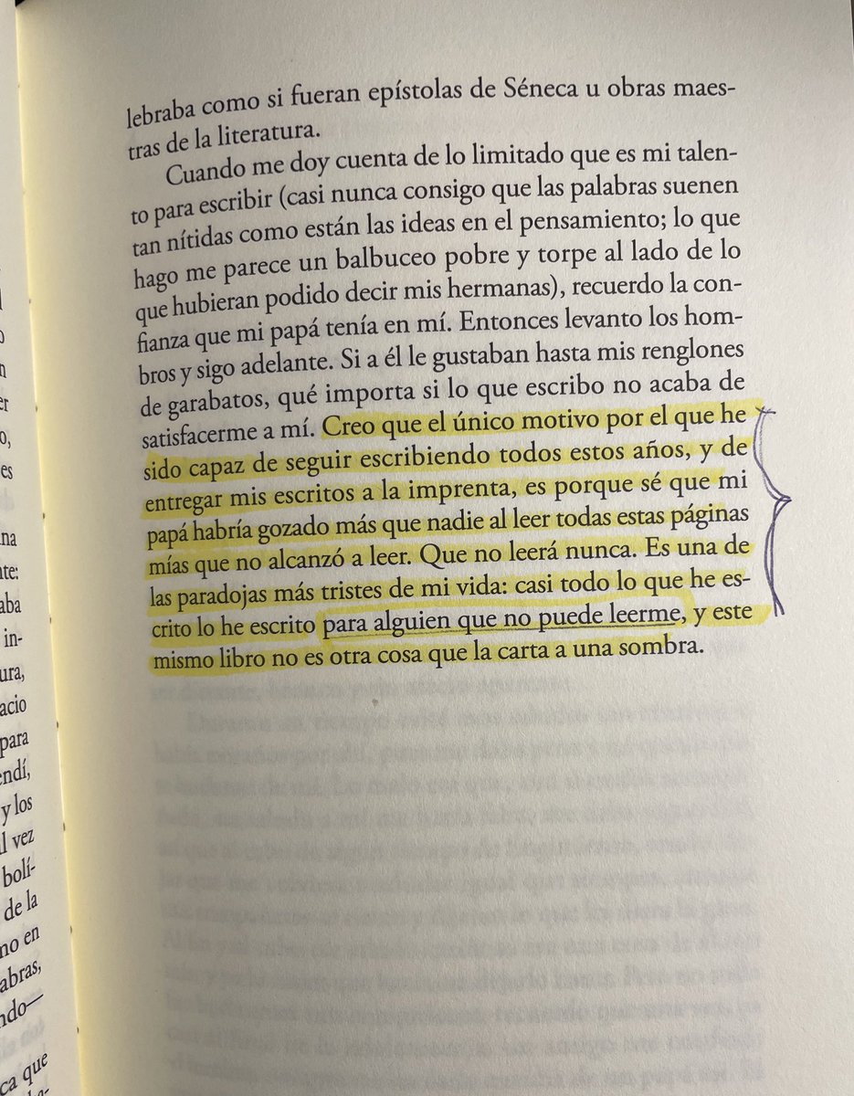 anavcoqui's tweet image. en el día del padre quiero recordar esta barbaridad de libro de héctor abad faciolince, el olvido que seremos. escribir y leer sobre el duelo es la forma más dulce que tenemos para poder llevarlo💘