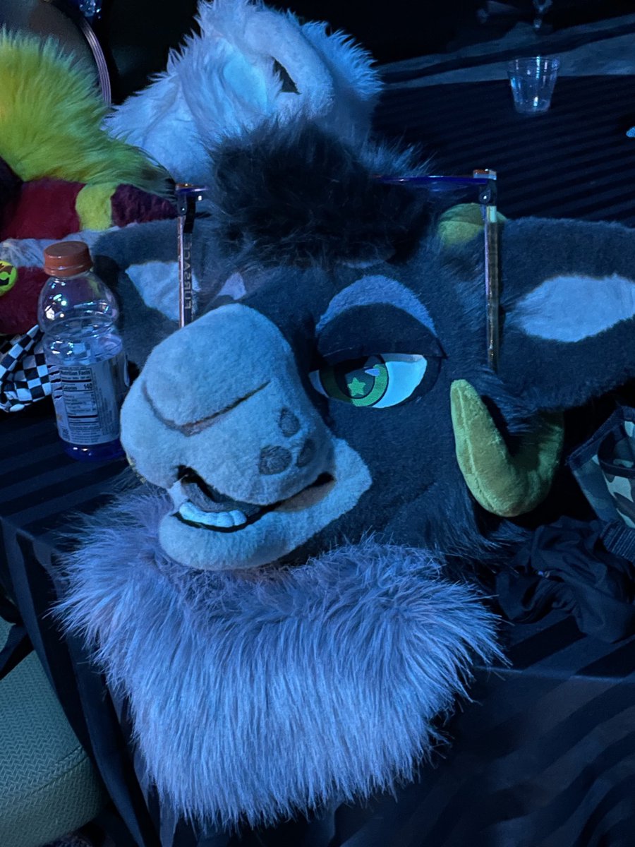 auburnthegoat's tweet photo. Buy 🧵@spiltgrapesoda suits they hold up when you are on stage at the set and need to inspire the people to dance https://t.co/4CkowqVhOI