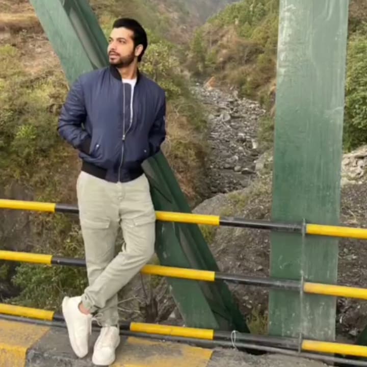 sharadadmire009's tweet image. 💕 @SHARADSMALHOTR1 #smarmy #sharadmalhotra