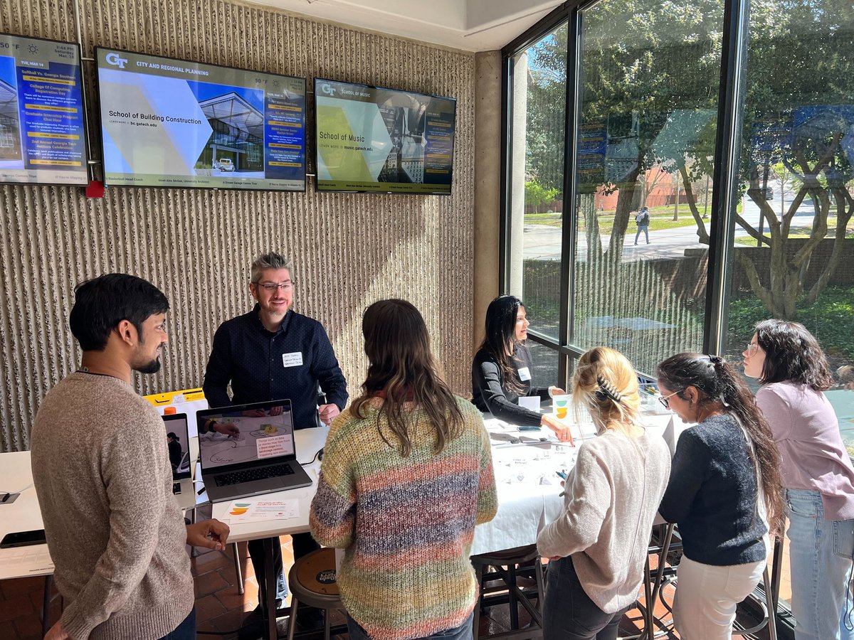 thisisharmonic's tweet photo. Jeff and Shreya demonstrate service origami @AtlantaServJam #atlservicejam #servicejam https://t.co/aCA4rg8iOz